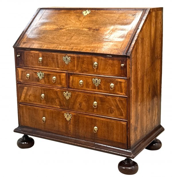 Queen Anne Early 18th Century Walnut Bureau