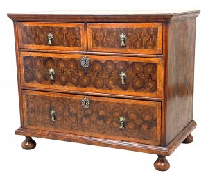 Late 17th Century William & Mary Oyster Veneered Chest Of Drawers