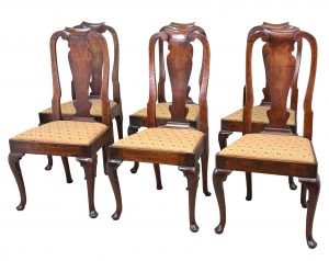 Early 18th Century Queen Anne Set Of Six Walnut Dining Chairs